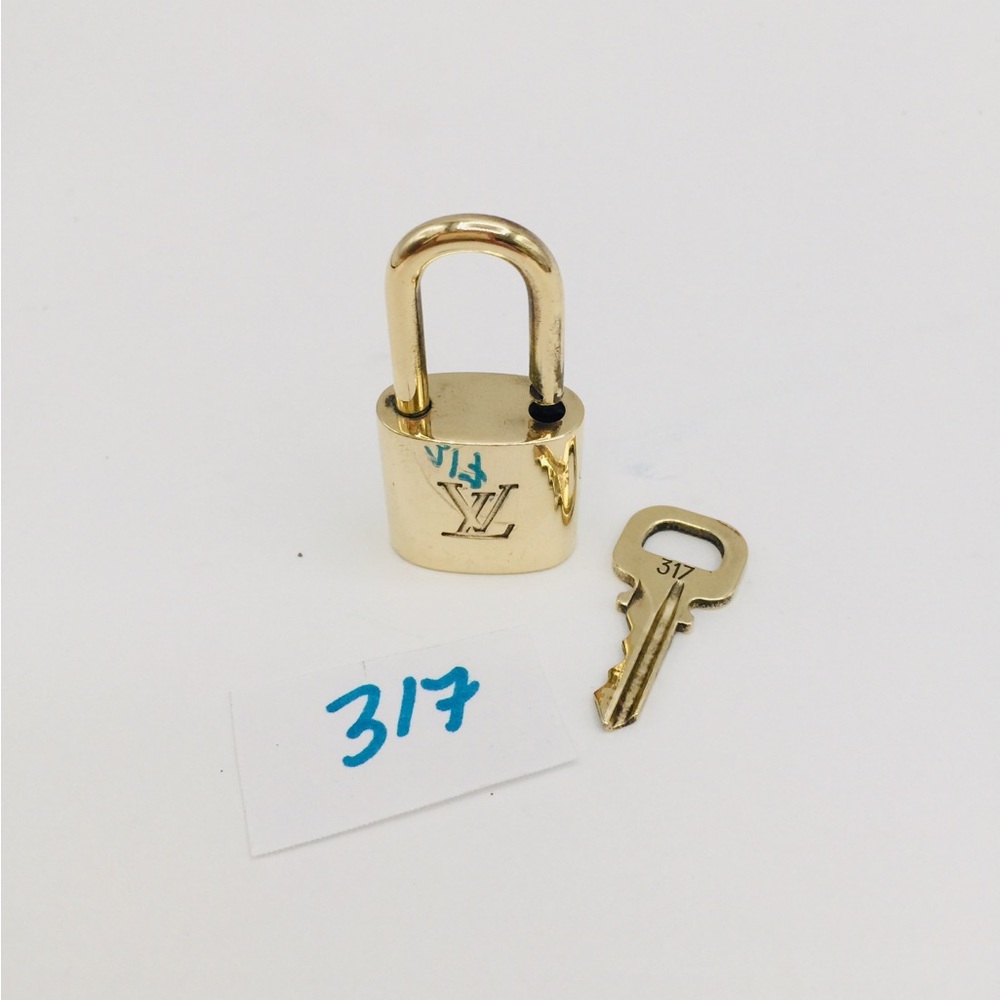 Louis Vuitton lock and key